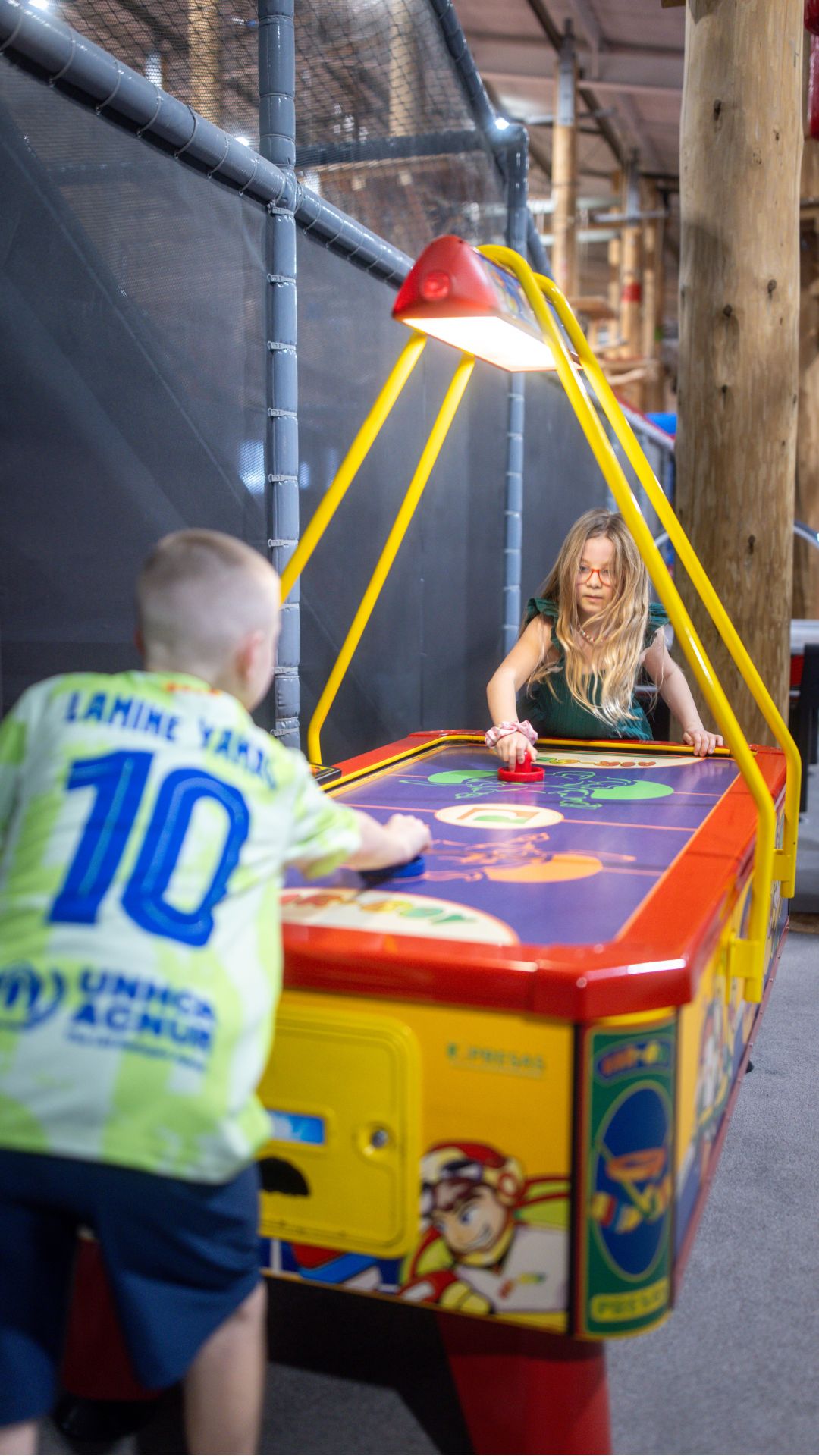 TISCHKICKER & AIRHOCKEY
